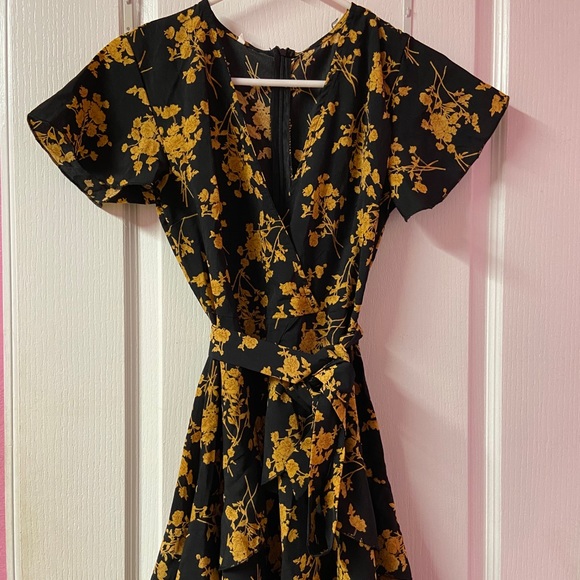 Floral print dress - Picture 2 of 4